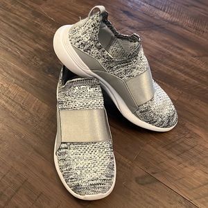 APL Kids Sneakers in Black and Gray